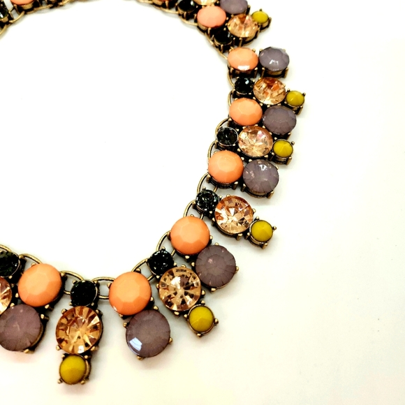 R. J. Graziano Beautiful Statement Necklace - Picture 2 of 6